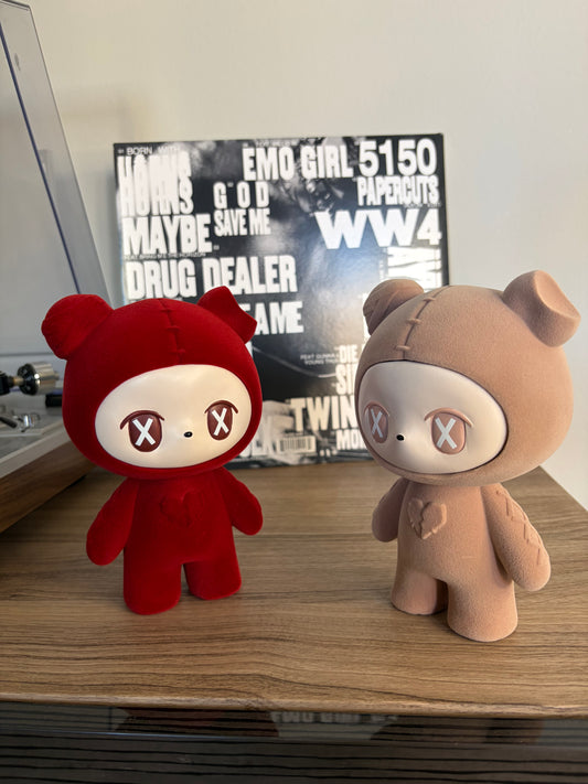 Bear, Red