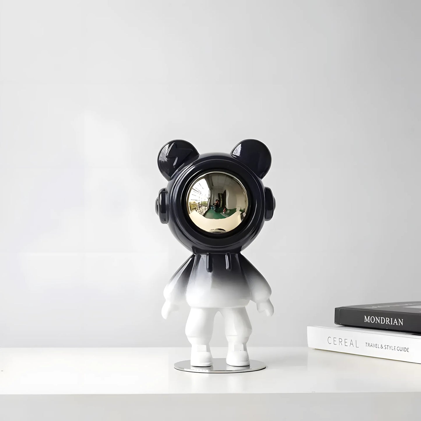 Modern Astronaut Bear Sculpture – Futuristic Space Explorer Figurine (33cm)