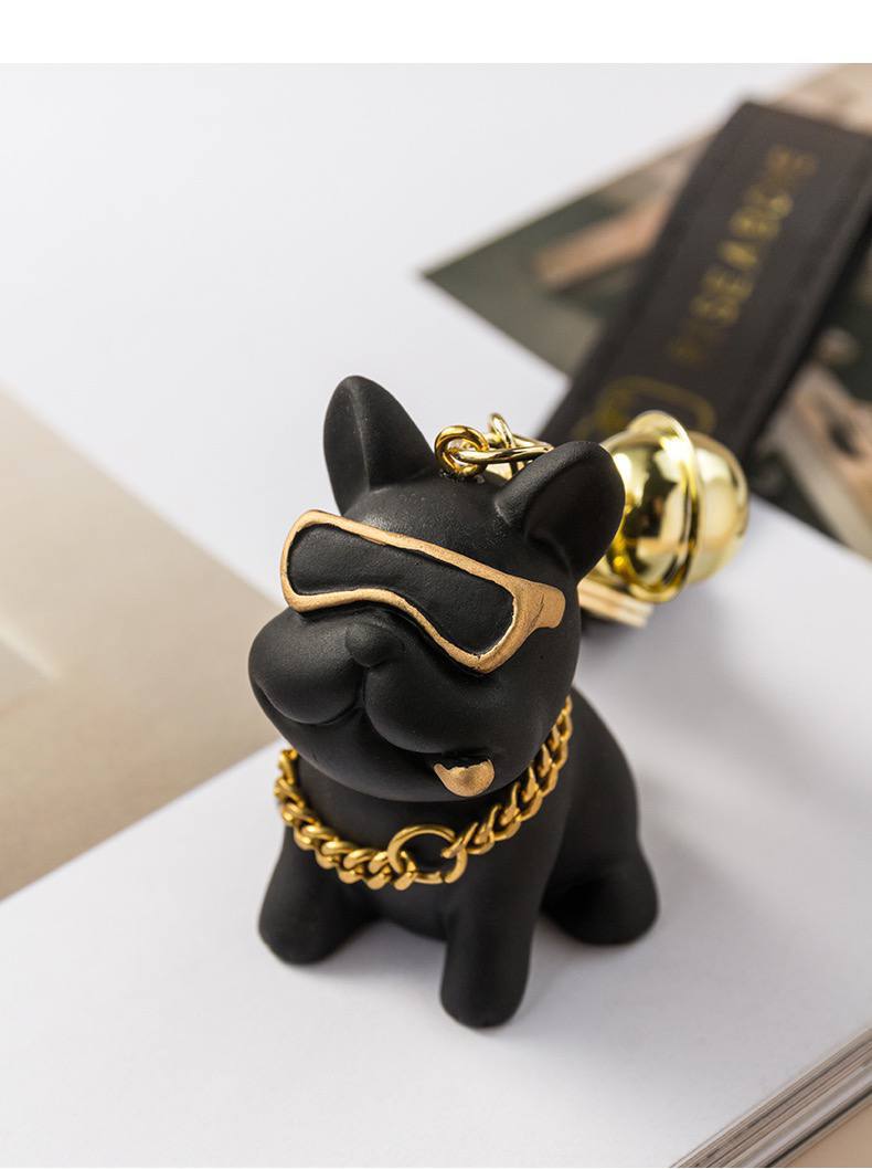 Keychain bulldog black in glasses
