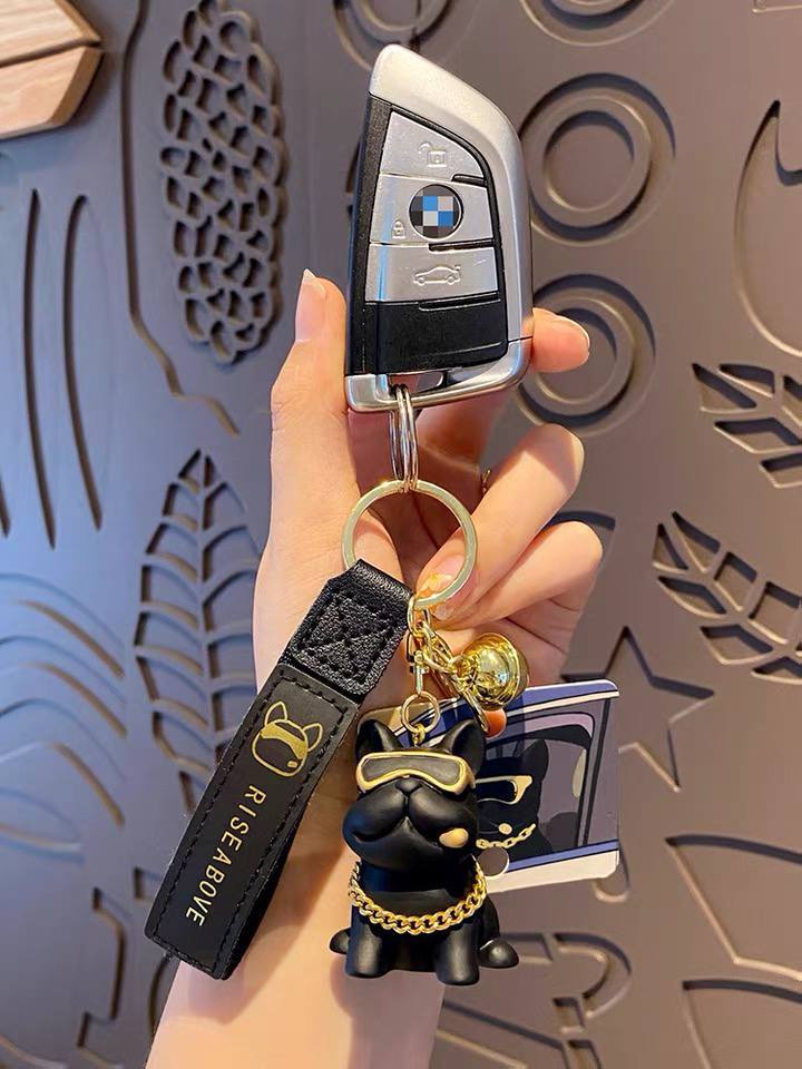 Keychain bulldog black in glasses