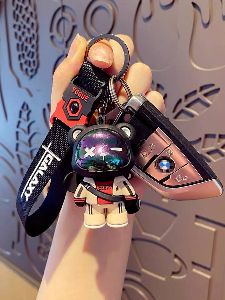 Keychain cool bear with skateboard