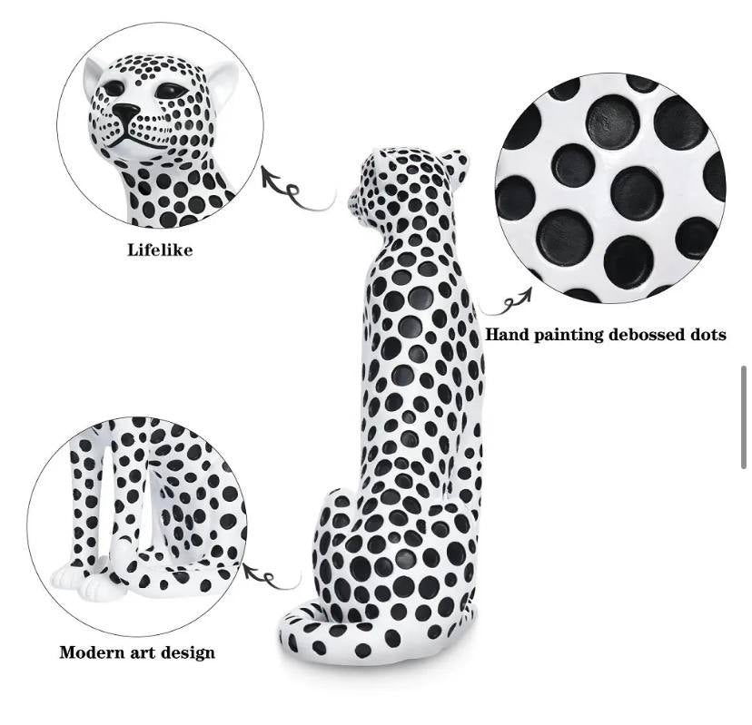 Leopard figurine black and white