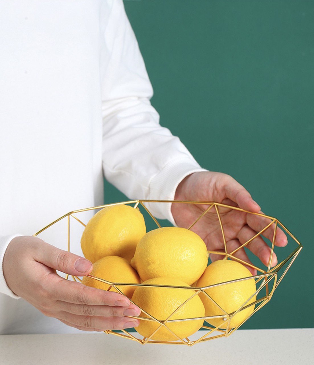 Metal fruit plate 27 cm gold s