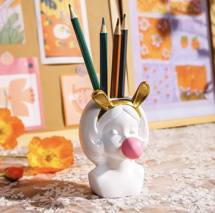 Flower vase girl white with gum 11.5 cm