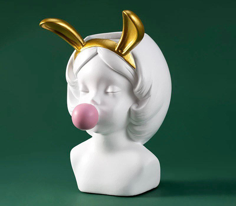 Flower vase girl white with gum 18.5 cm