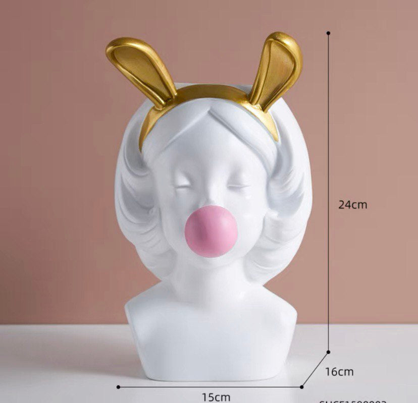 Flower vase girl white with gum 24 cm