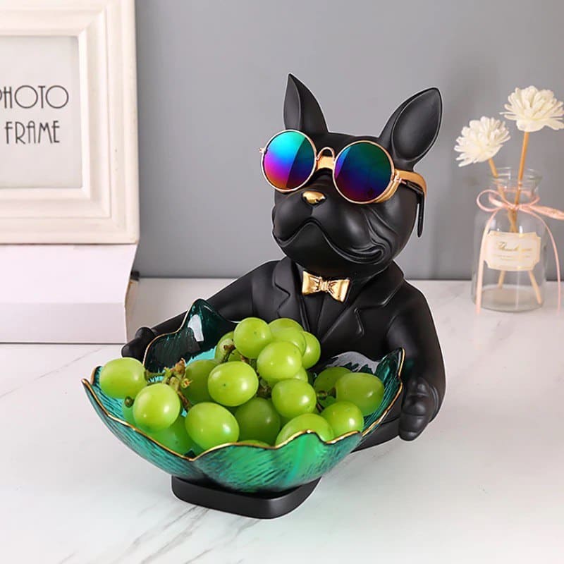 Статуетка собака підставка для фруктив. Figurine de camion français dans les magasins, magasins de fruits et légumes