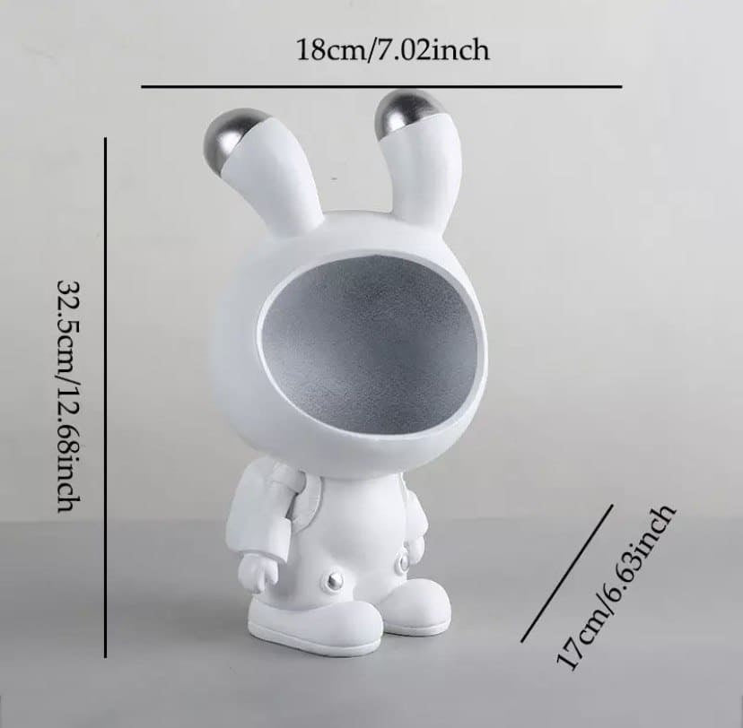 Figurine rabbit astronaut silver