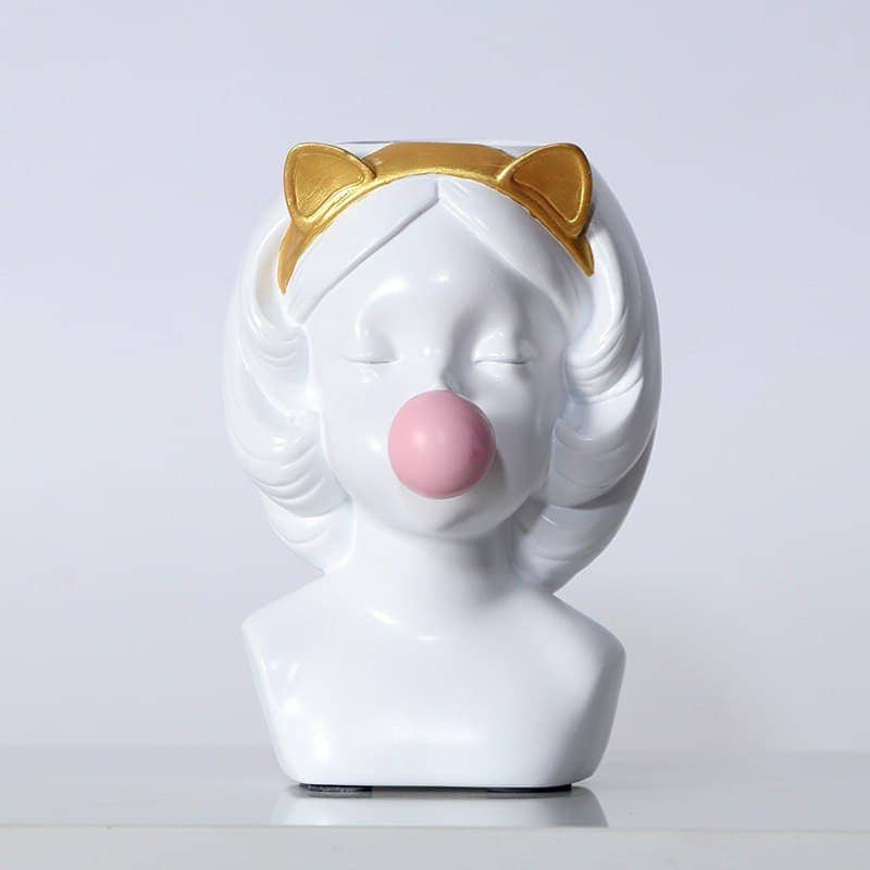 Vase white girl with chewing gum 22 cm