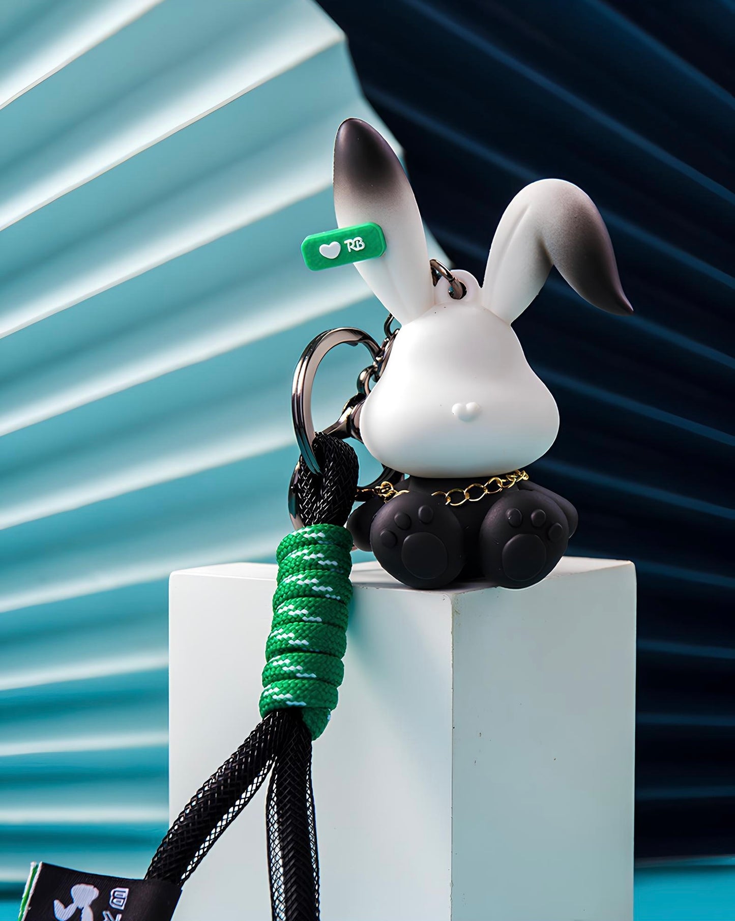Keychain rabbit black