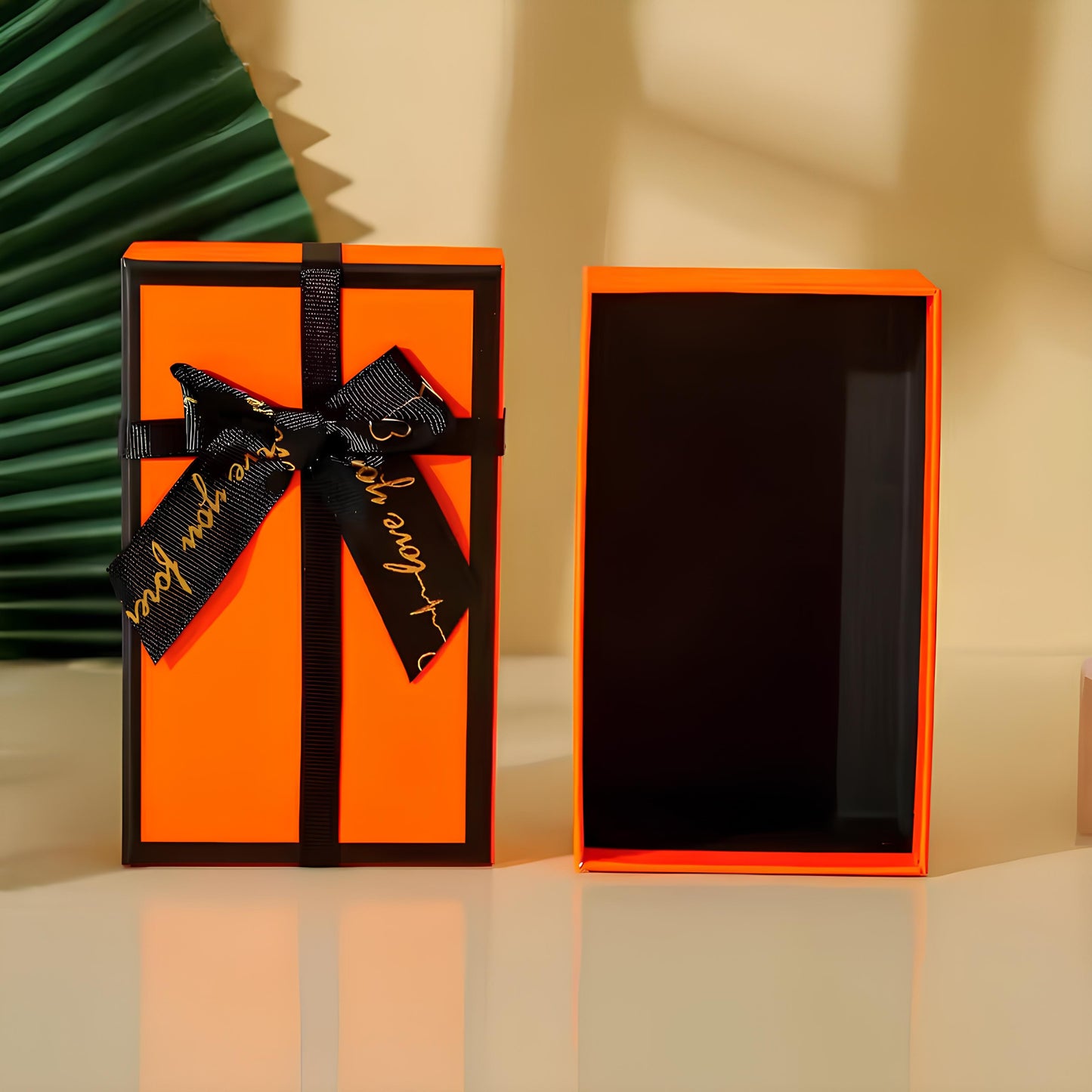 Keychain astronaut purple play