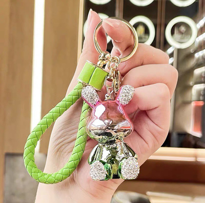 Keychain rabbit green shine