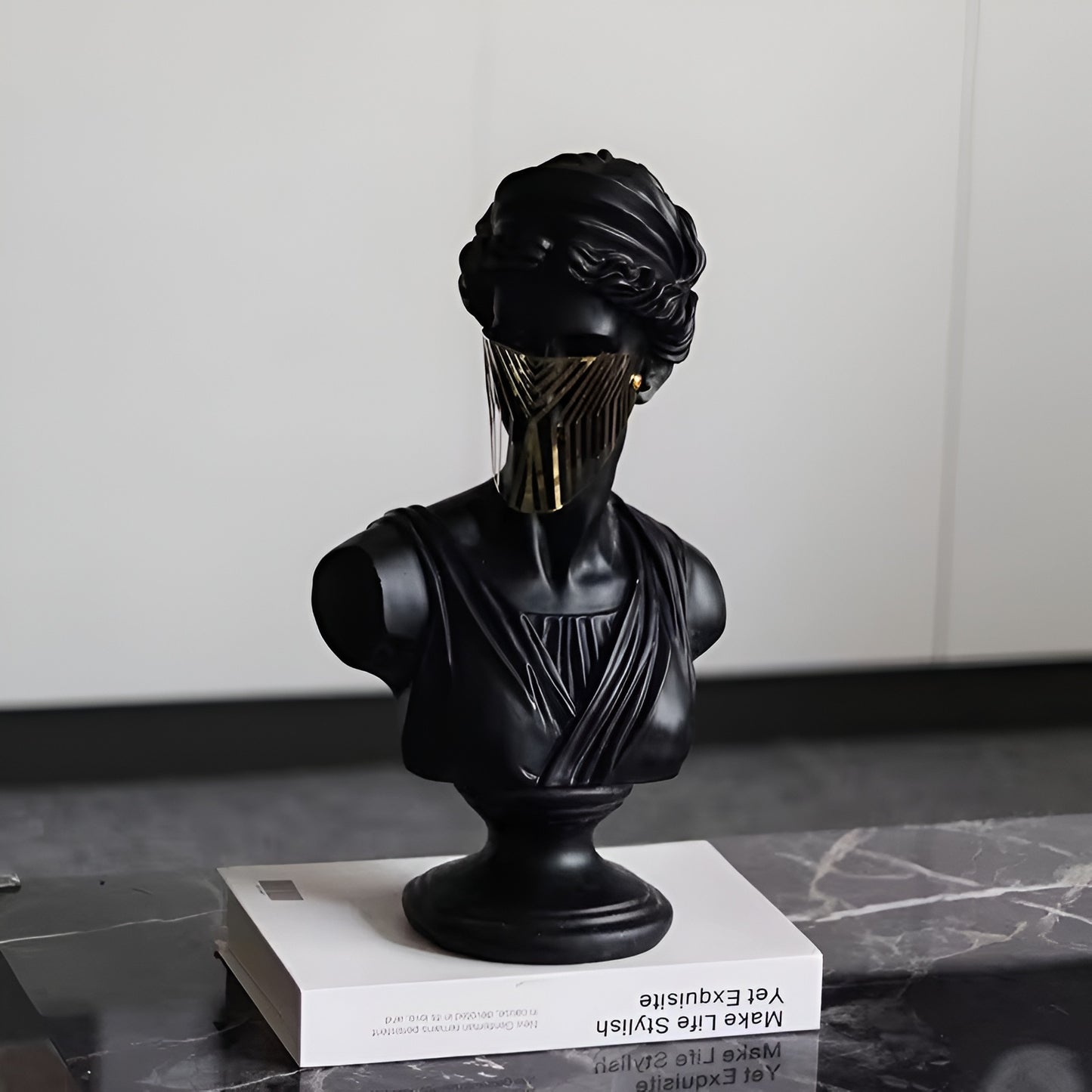 Modern Black Venus Bust Statue with Gold Mask - Luxury Greek Goddess Sculpture for Home Decor, Living Room Tabletop Accent