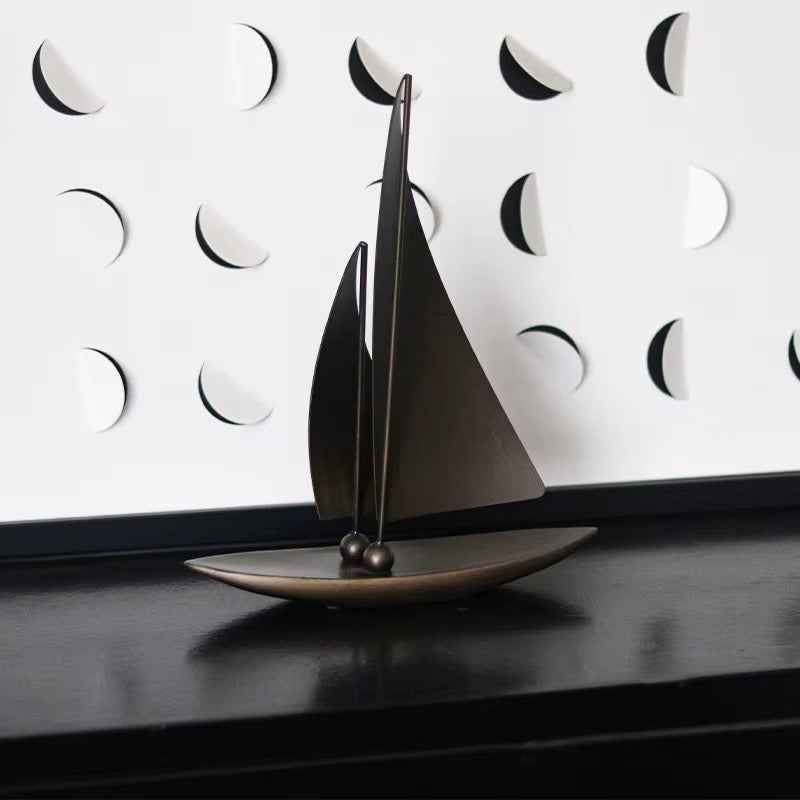 Modern Metal Sailboat Statue - Minimalist Bronze Nautical Sculpture for Home Office Desk, Bookshelf & Living Room Coastal Deco