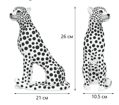 Leopard figurine black and white