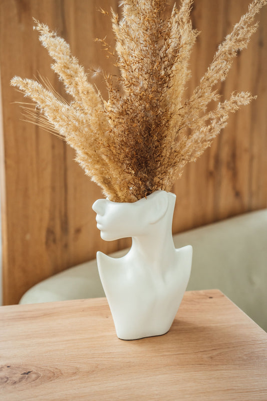 Vase white girl