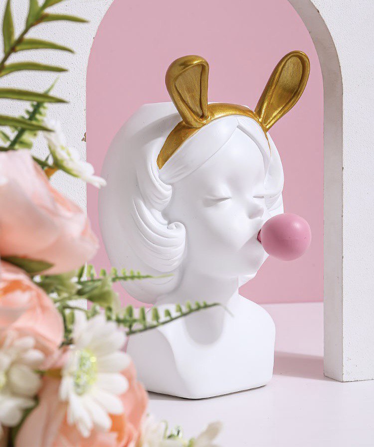 Flower vase girl white with gum 24 cm