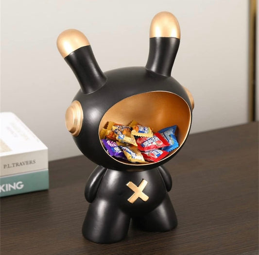 Figurine rabbit astronaut black