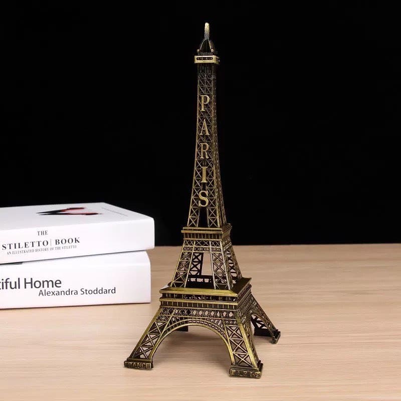 La statue à miroir mesure 32 cm. Figurine décorative pour l'intérieur de Paris